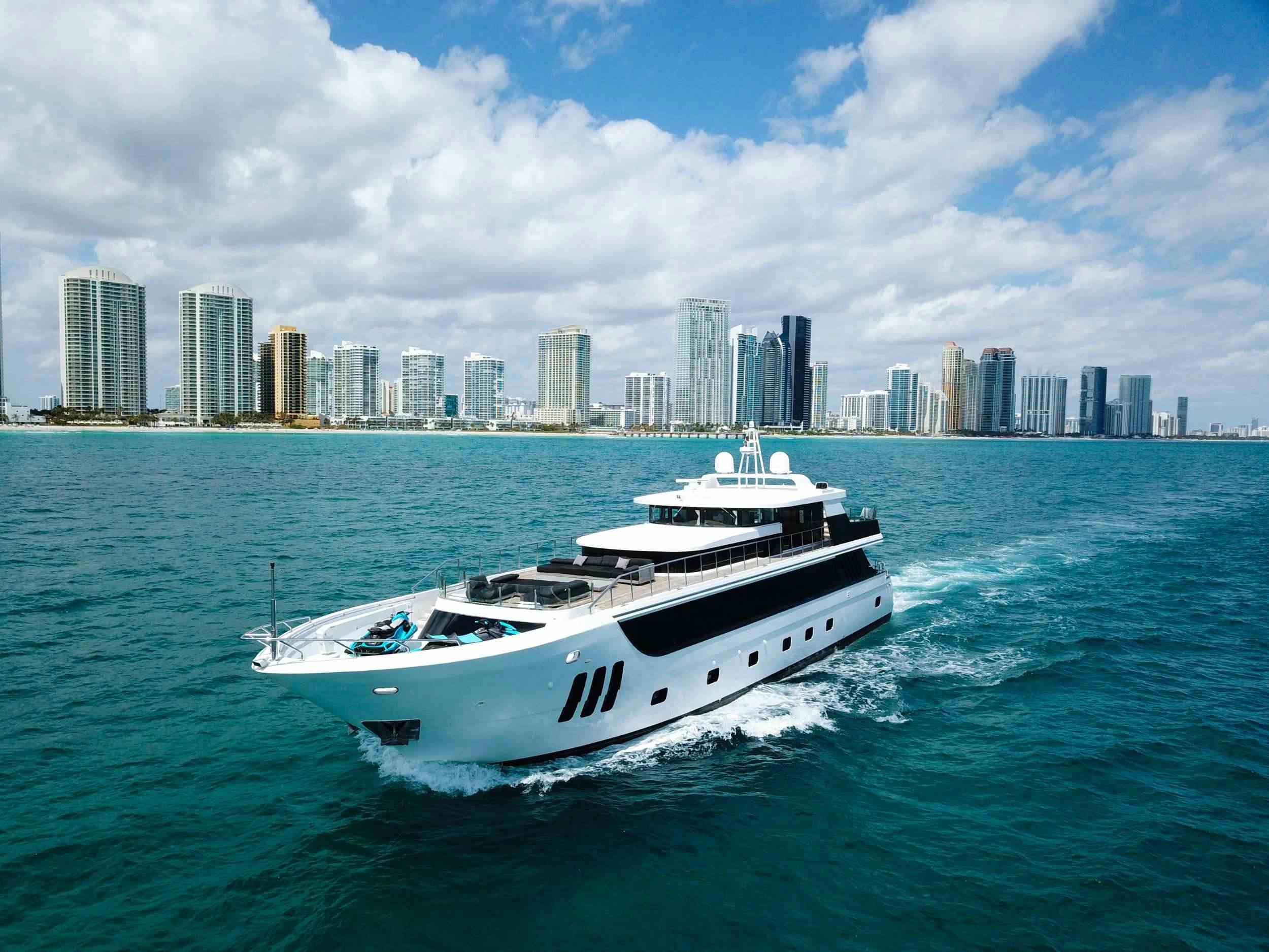 PRIVILEGE - Yacht Charter East End Bay & Boat hire in Bahamas & Caribbean 1